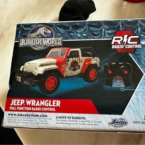 Jurrasic park rc jeep wrangler 4x4 remote control car brand new col retro toy